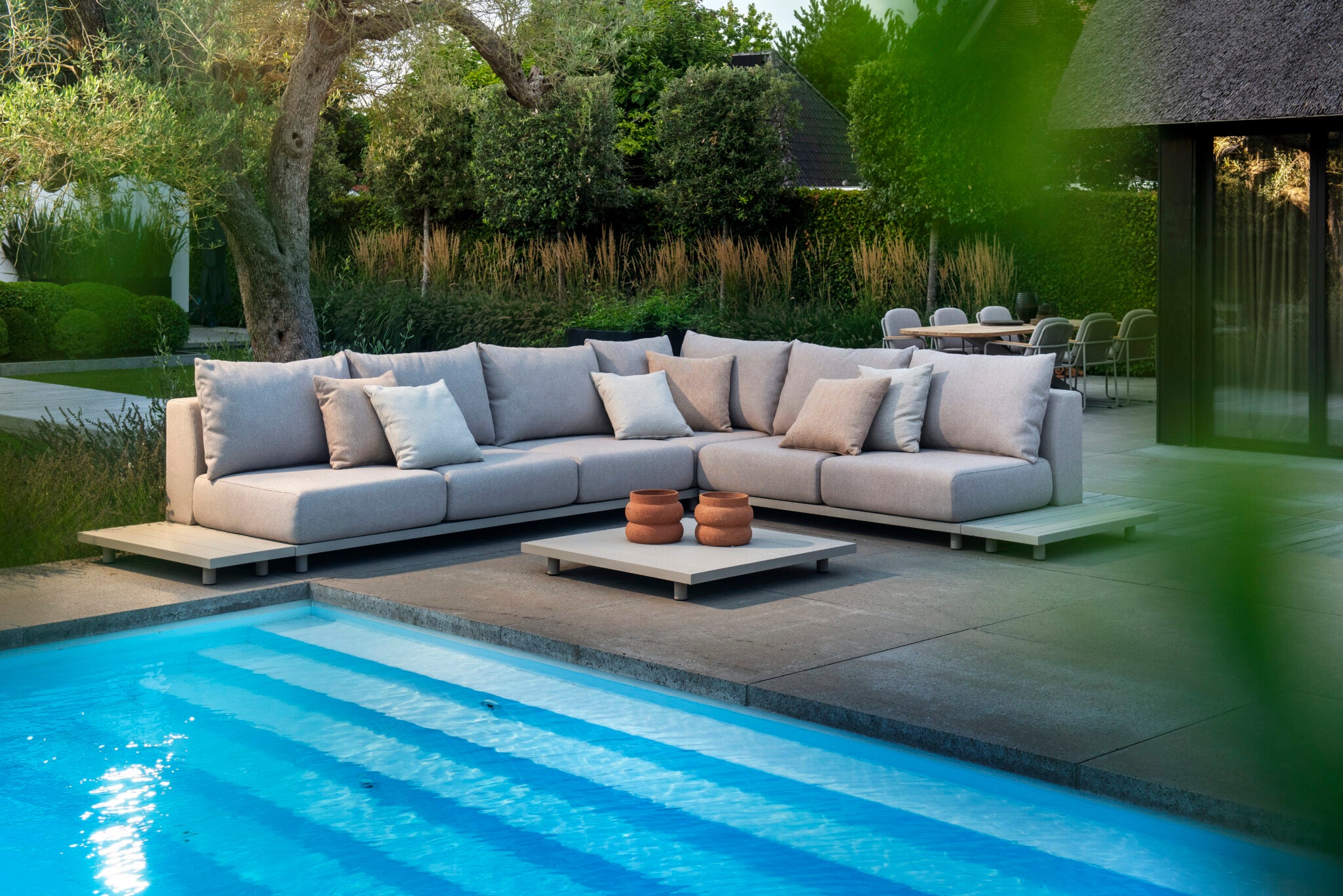 Vallon Corner Sofa Set with Coffee Table
