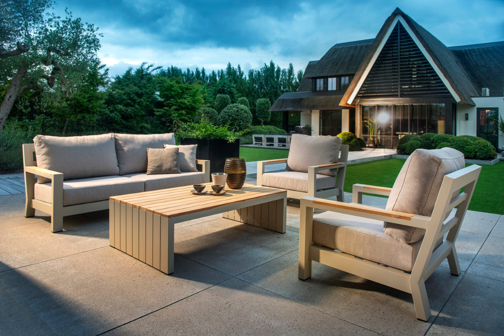 Bango Garden Sofa Set