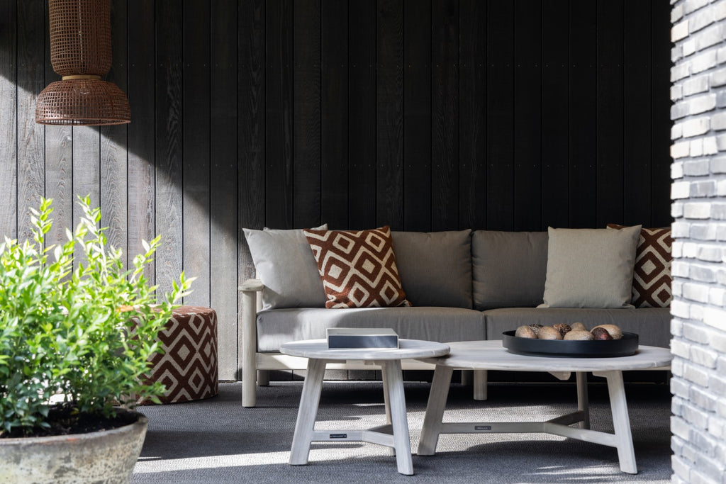 Chase Sofa Set / Alan Round Coffee Table