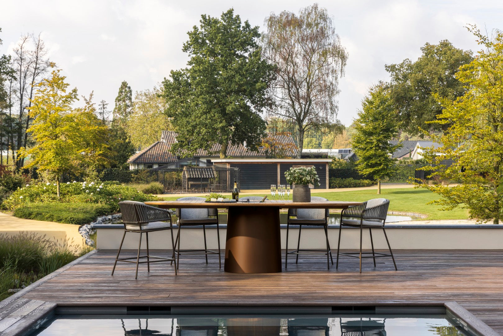 Rob/Loreto 8 Seat Dining Bar Set