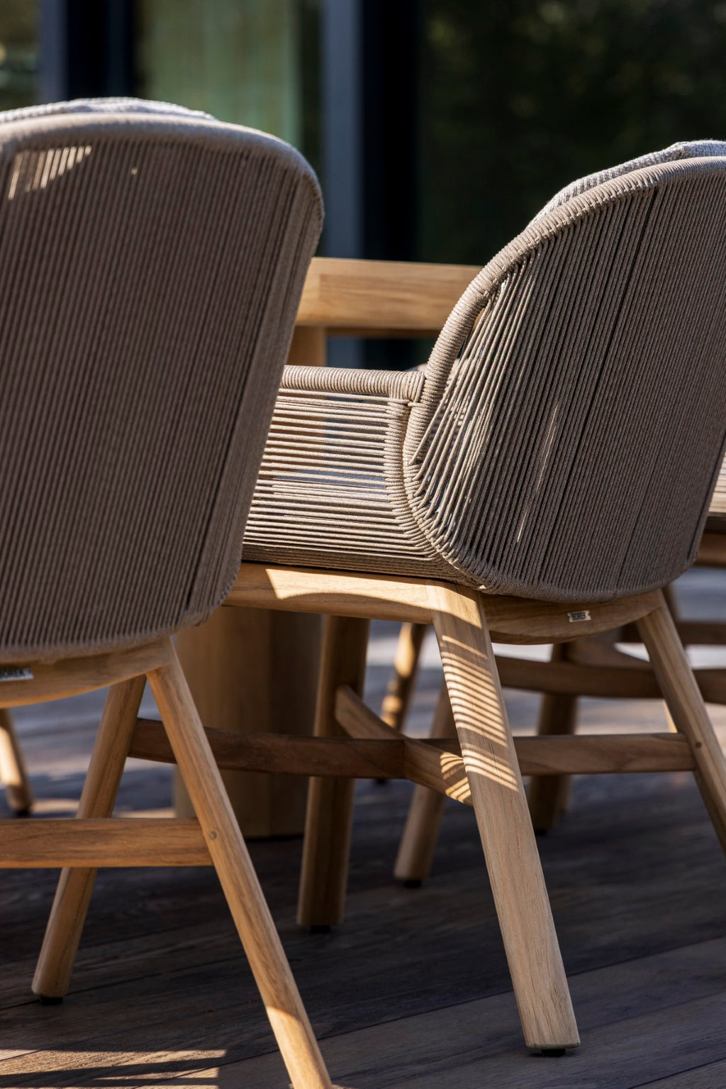 Bolzano/Barrel Garden Dining Set