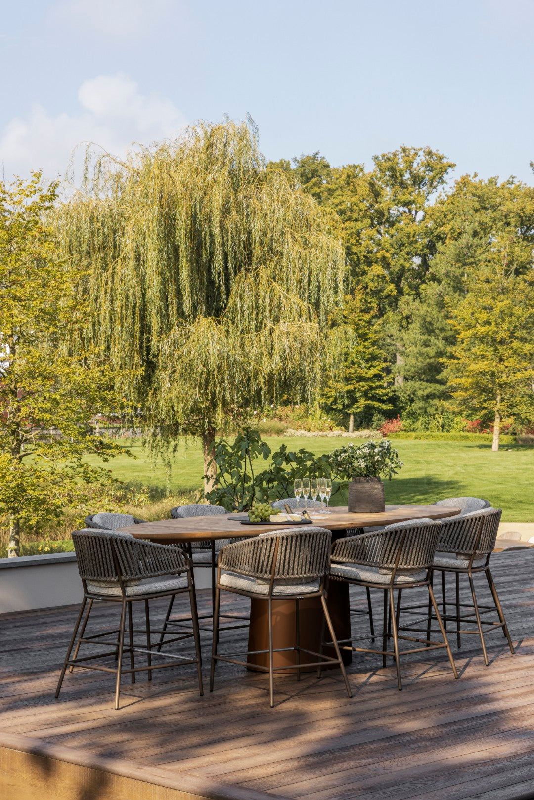 Rob/Loreto 8 Seat Dining Bar Set