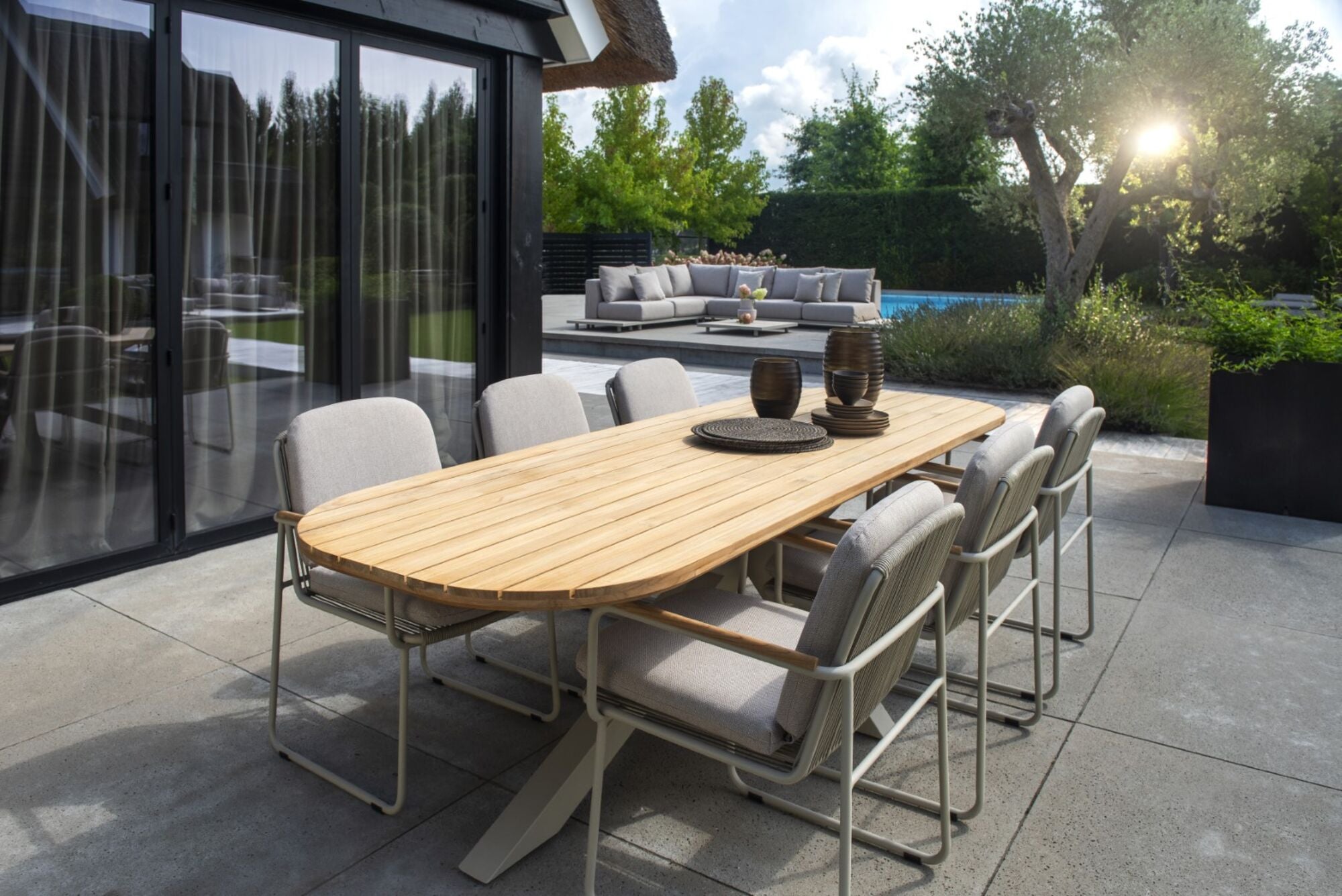 Noas/Serra 8 Seater Outdoor Dining Set