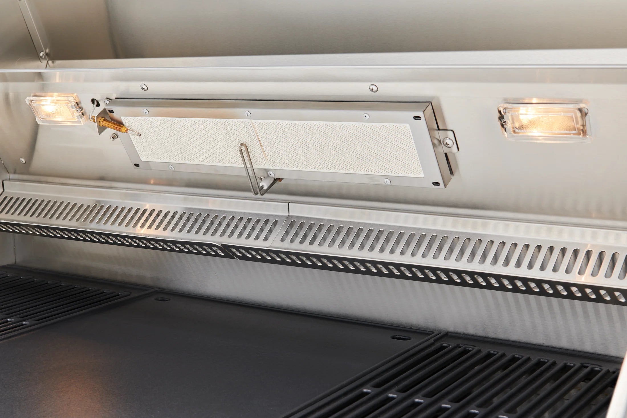 7000 Series Premium 5 Burner BBQ & Side Burner Trolley