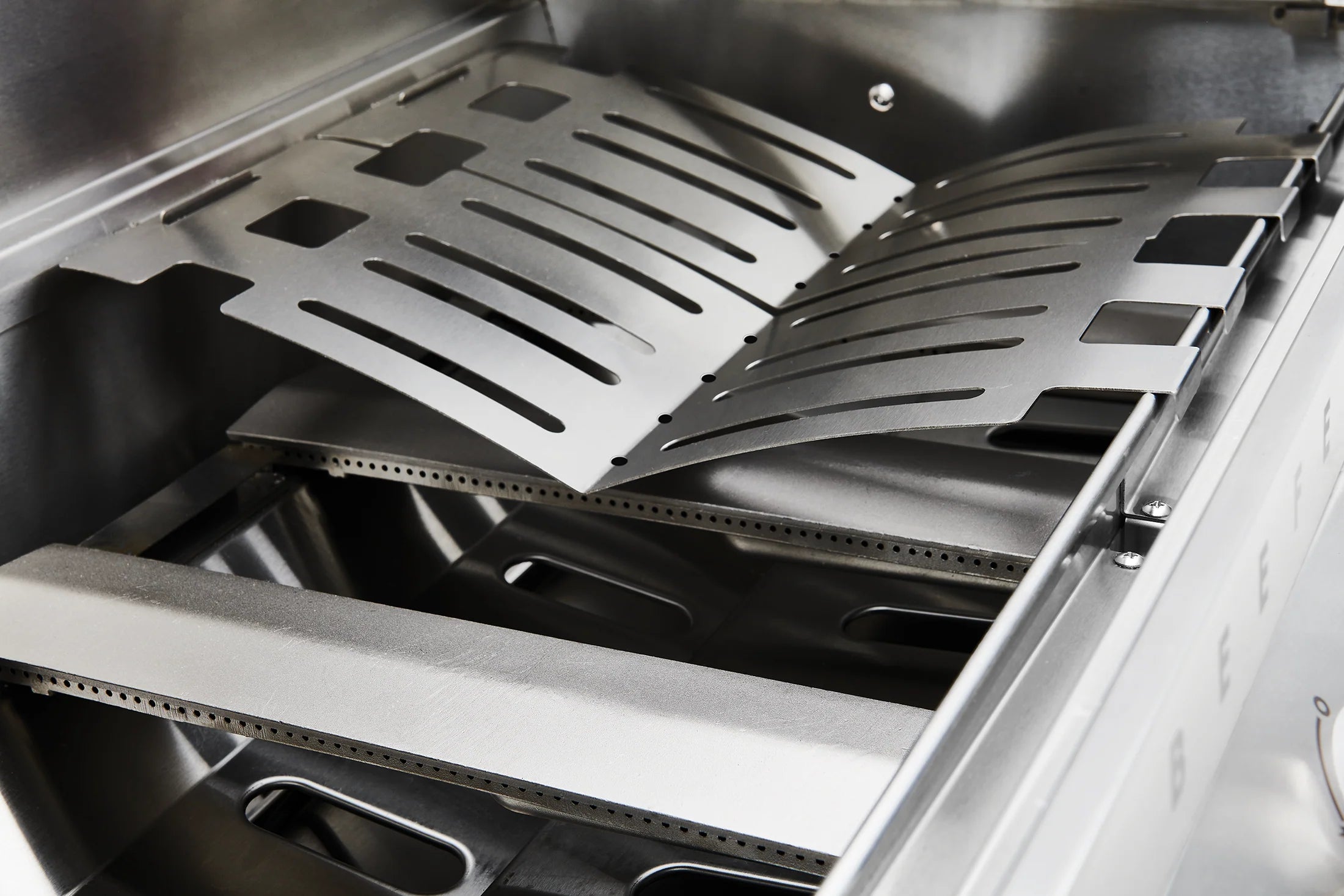 7000 Series Premium 5 Burner BBQ & Side Burner Trolley