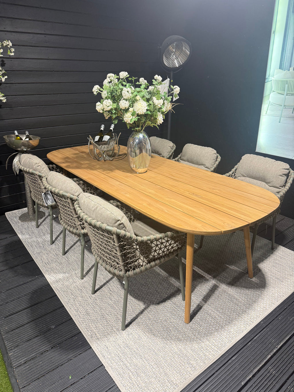 Calpi 6 Seater Dining Set