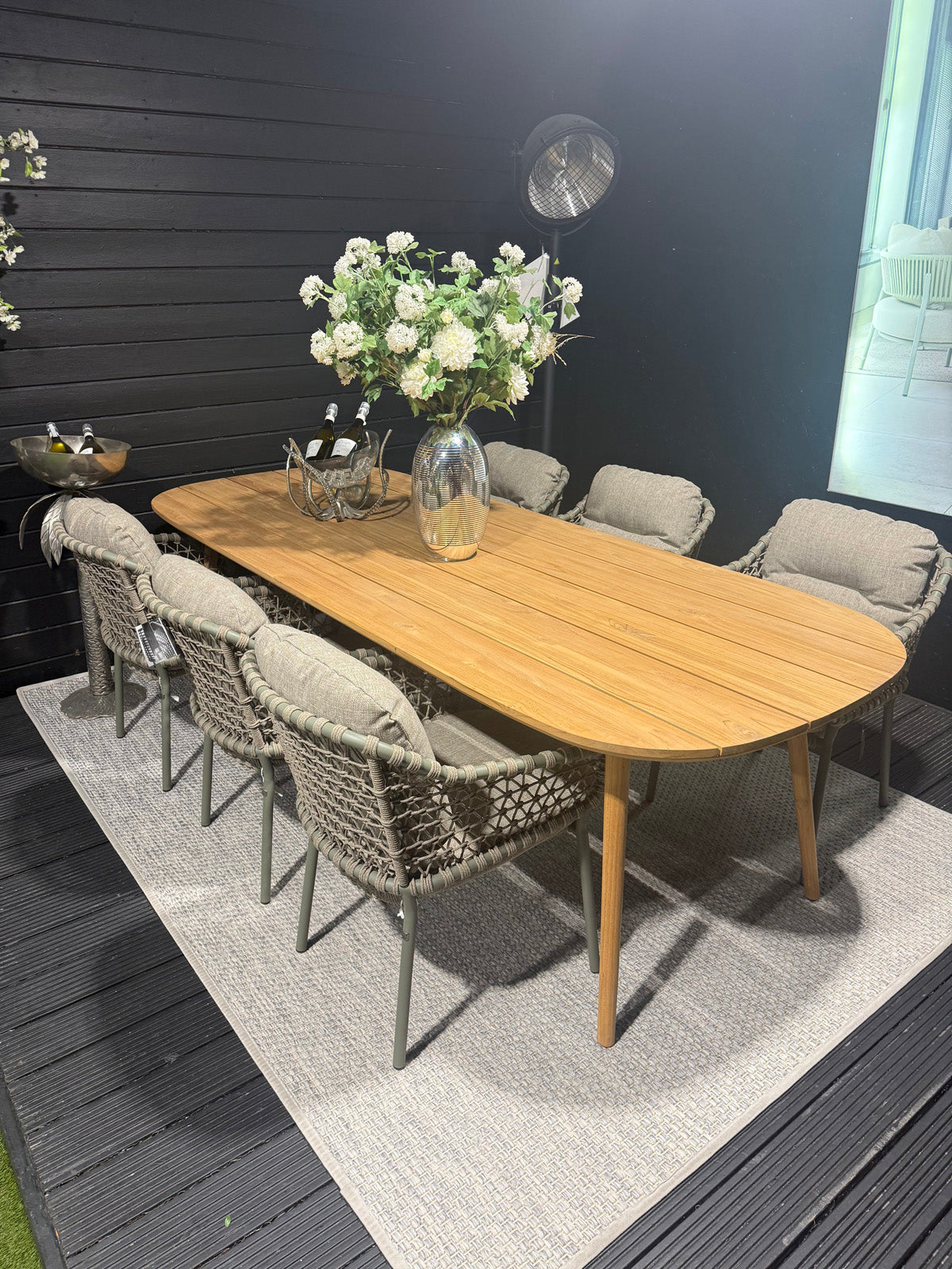 Calpi 6 Seater Dining Set