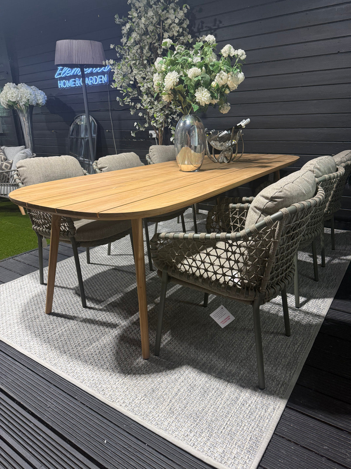 Calpi 6 Seater Dining Set