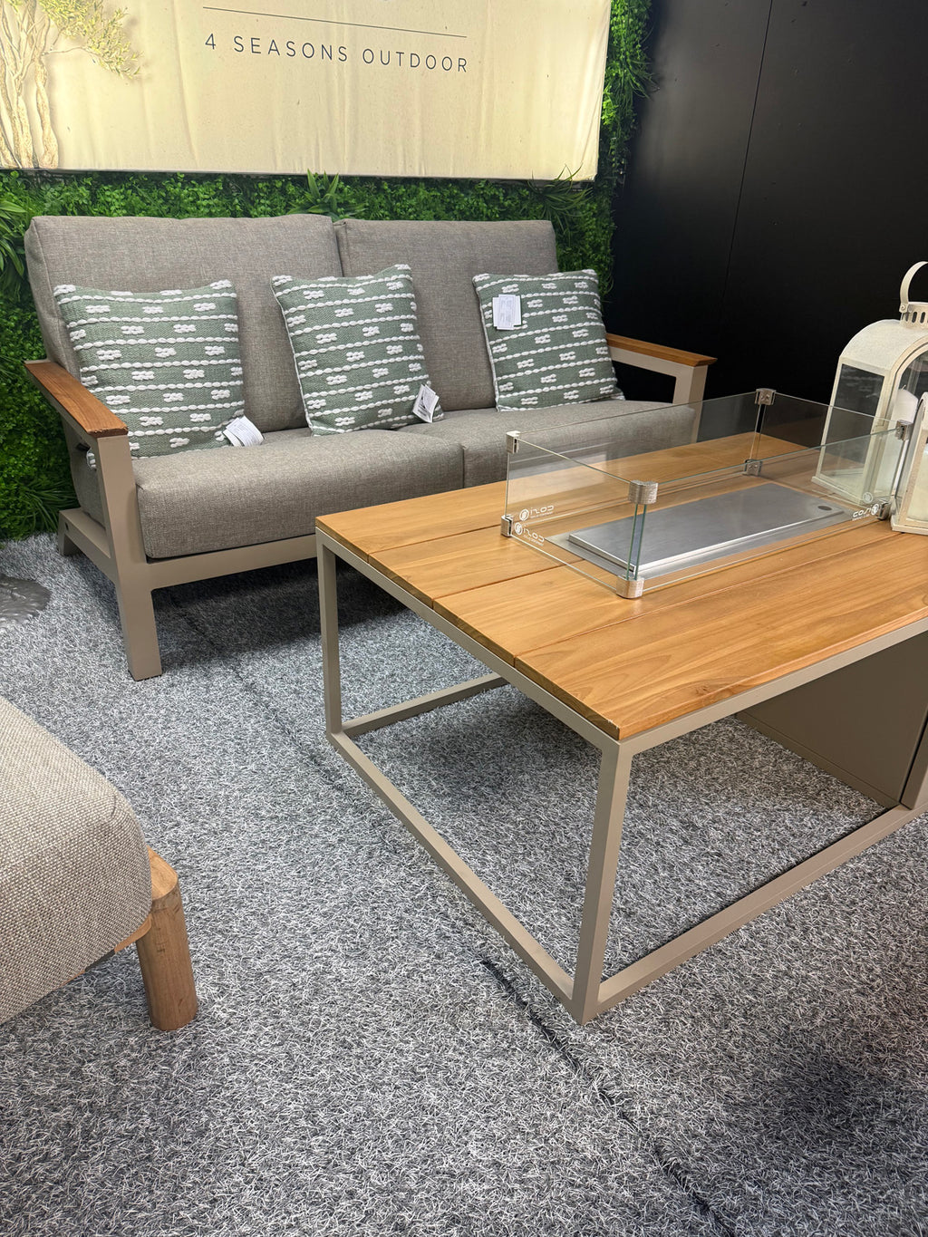 Capital Sofa Set