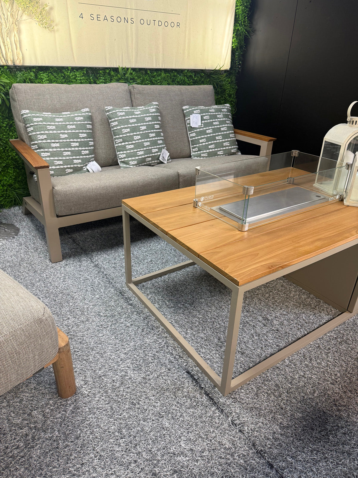 Capital Sofa Set