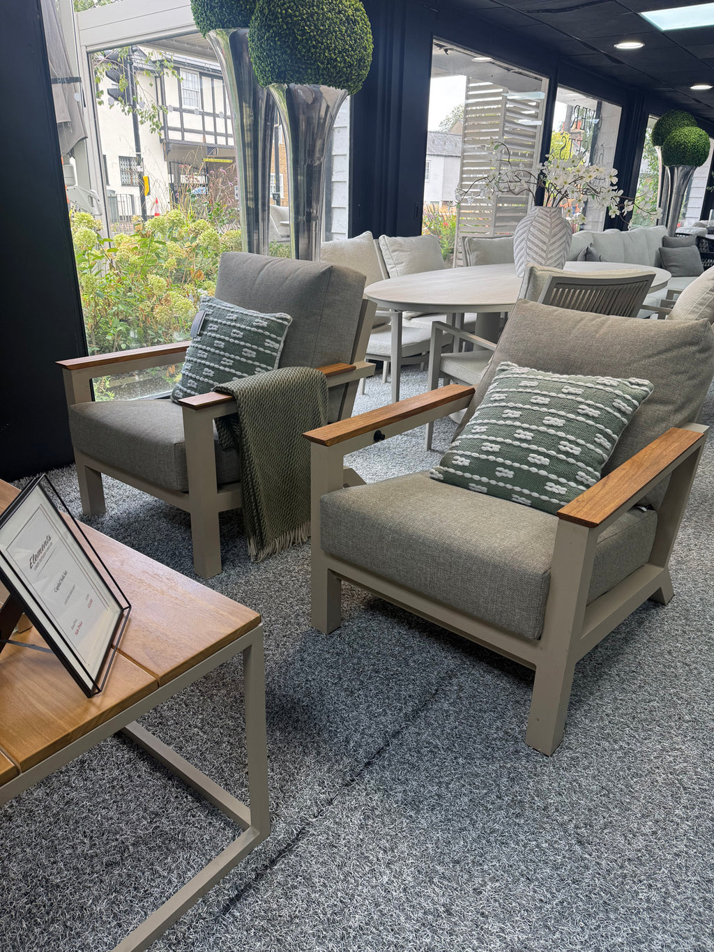Capital Sofa Set