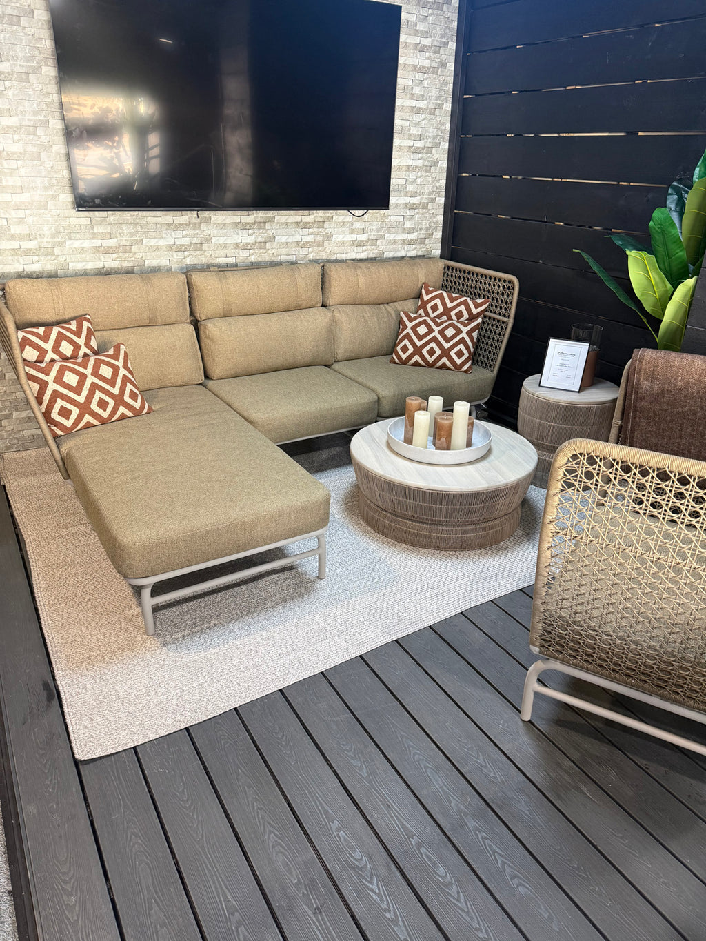 Jane Sofa Set with Vidor Coffee Table