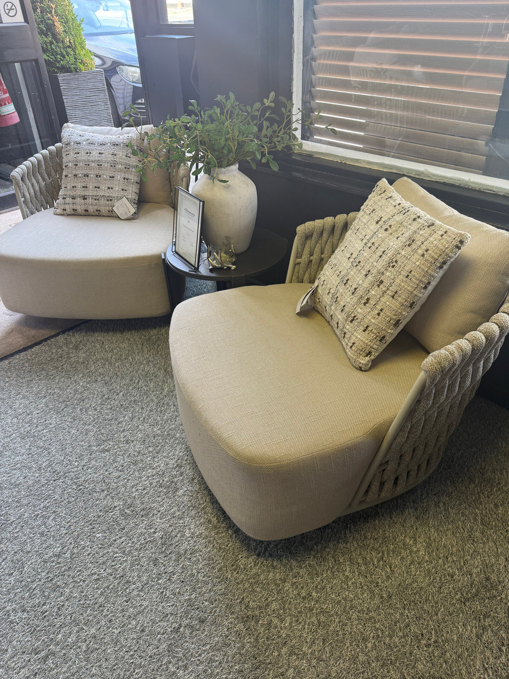 Florenza Swivel Chair Set
