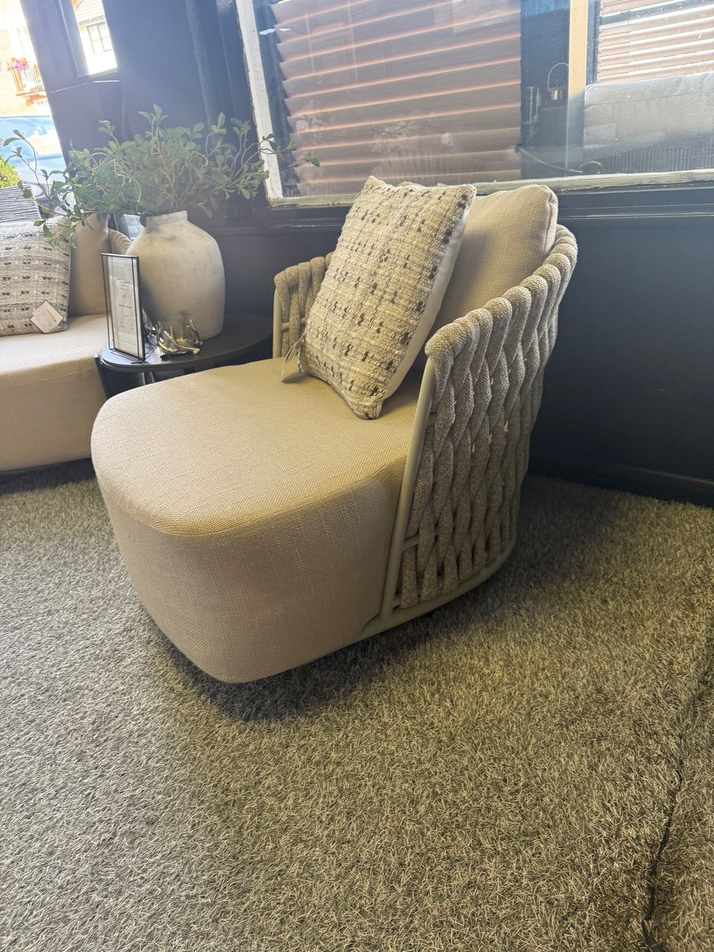 Florenza Swivel Chair Set