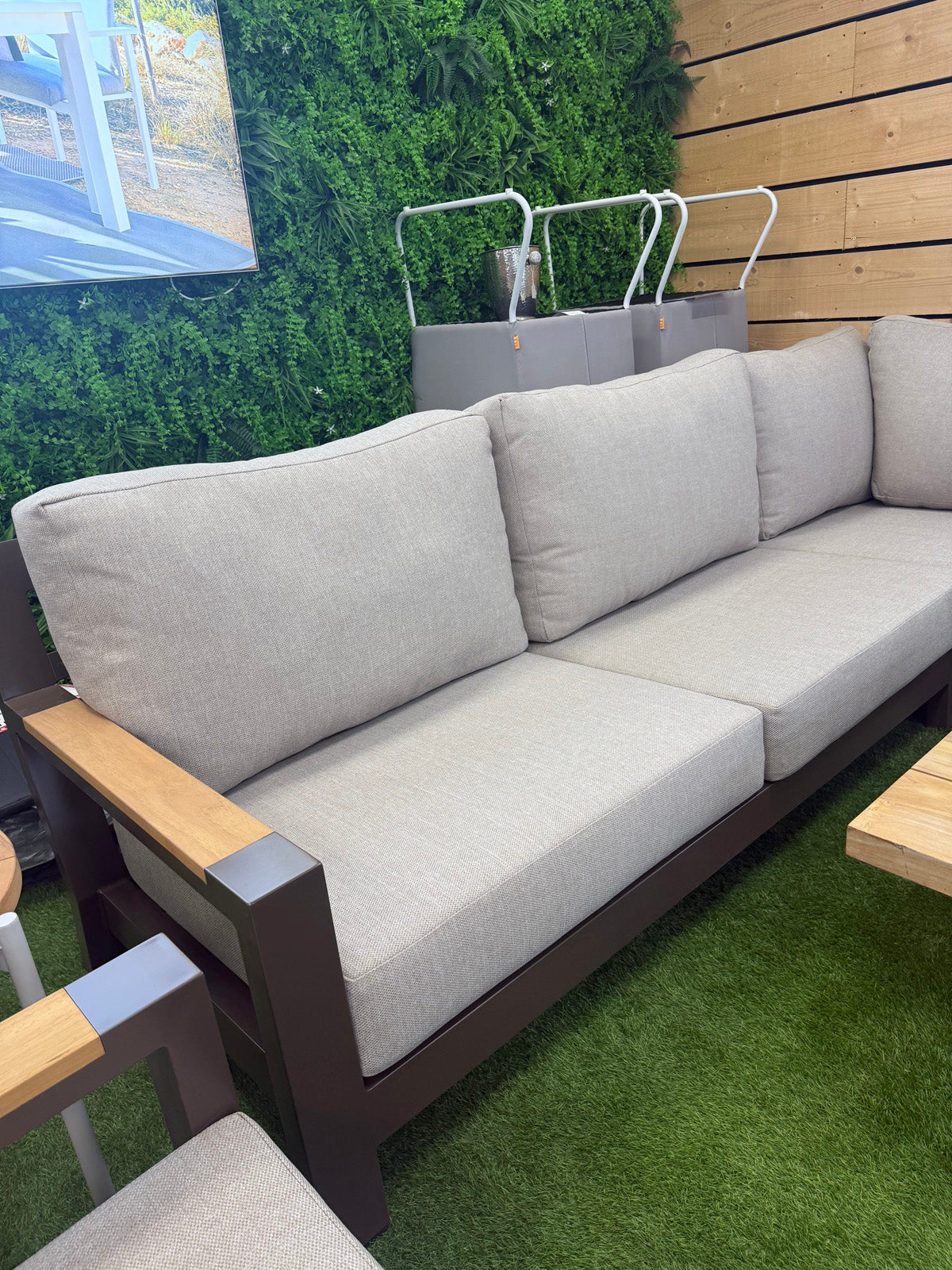 Bango Sofa Bronze/Teak
