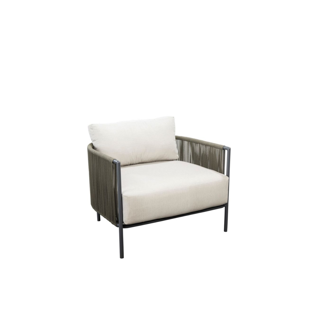Umi Lounge Chair
