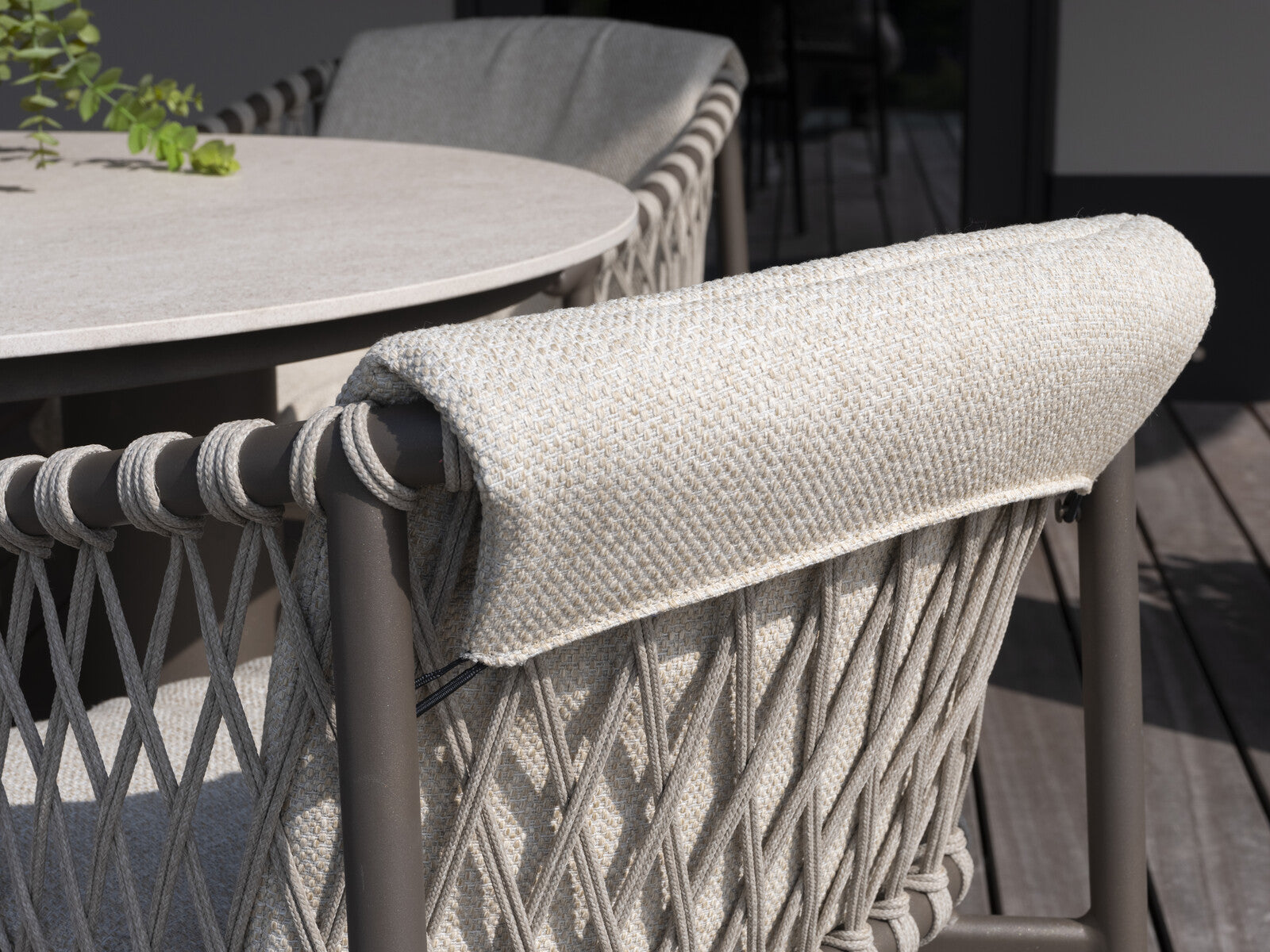 Allora 6 Seat Pebble Dining Set