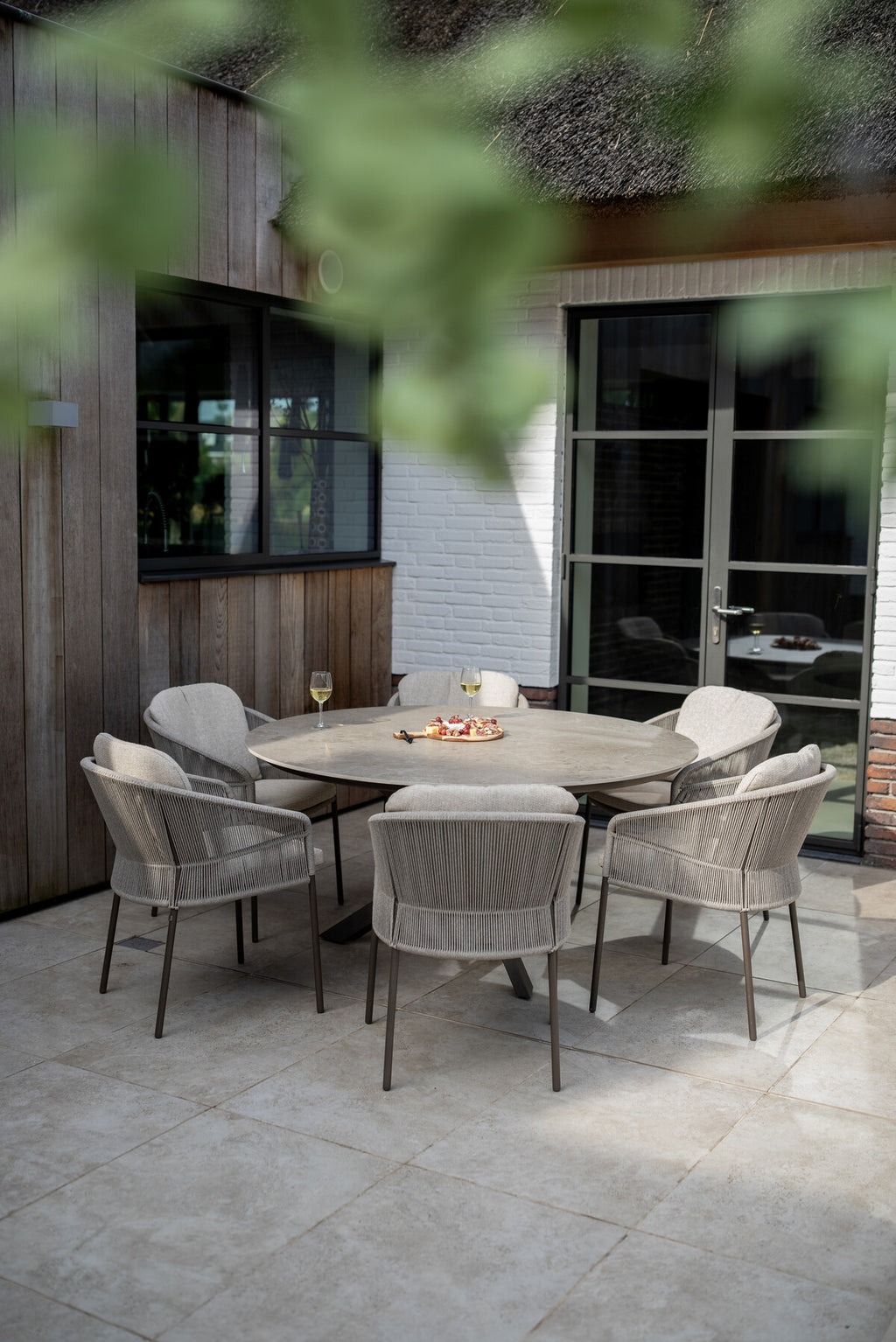 Florence 6 Seat Round Dining Set